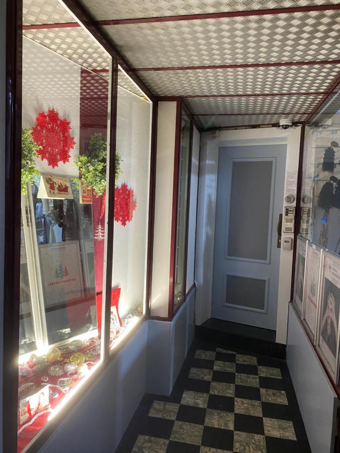 Ibiza Vibes Studio - Festive, Beach & Sun Atmosphere - Amazing Location In City Center Apartment Namur Bagian luar foto